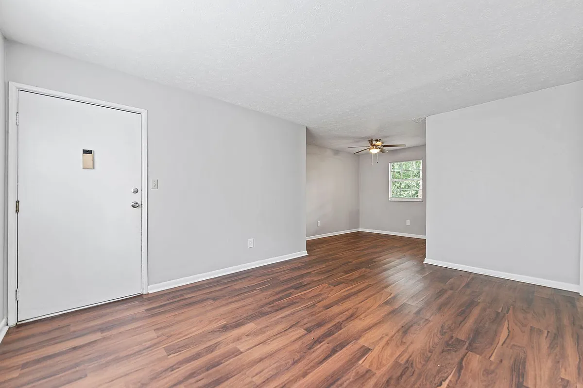 Building Photo - 12513 E Orell Rd