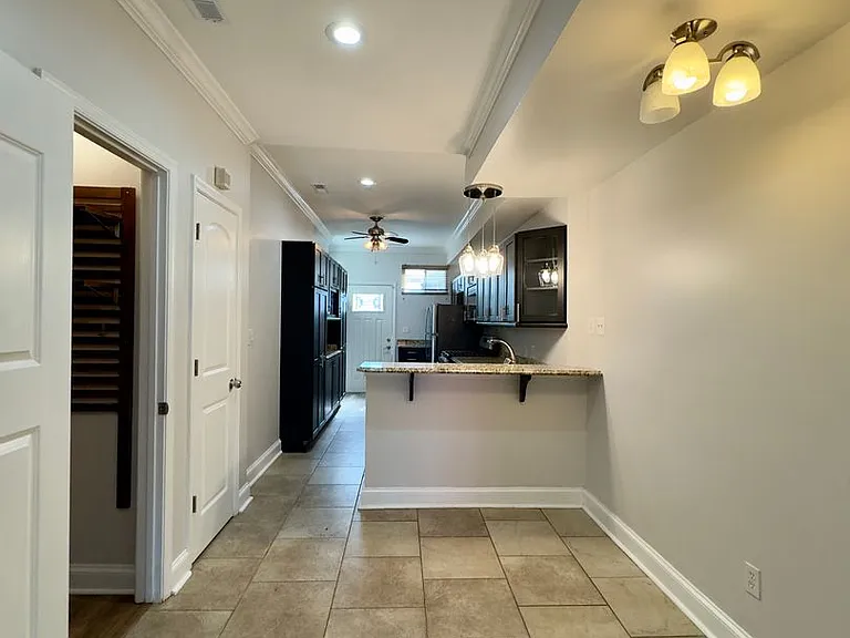 709 Scott St — Photo 28