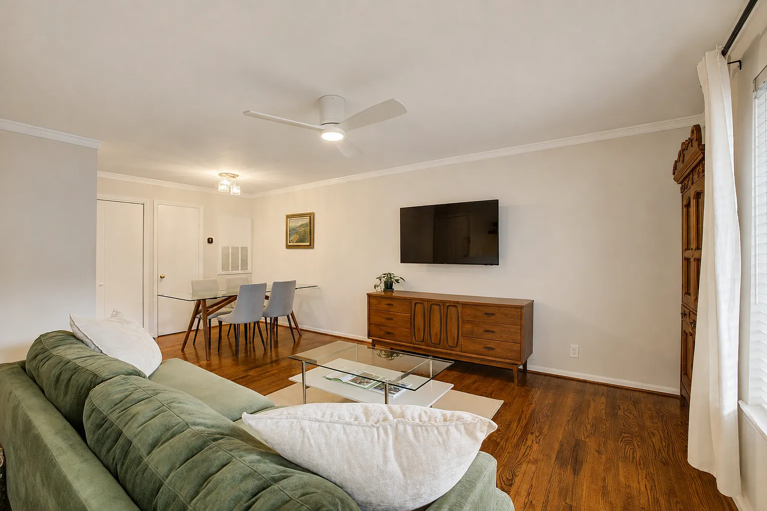 1 bed, 788 sqft, $2,400 — Photo 4