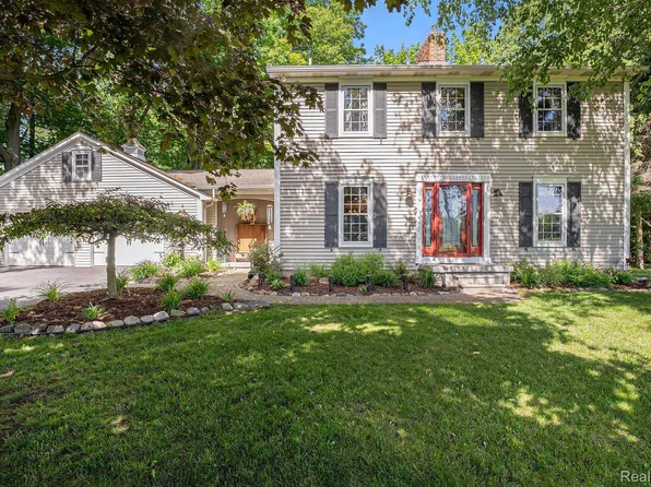 4561 Danbi Dr, Metamora, MI 48455