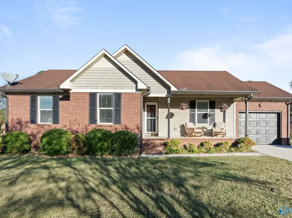 147 Quiet Ln, Hazel Green, AL 35750