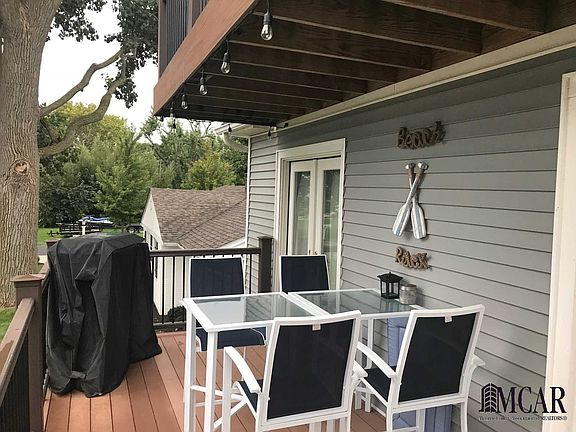 4th image of 12217 Lakeshore Dr