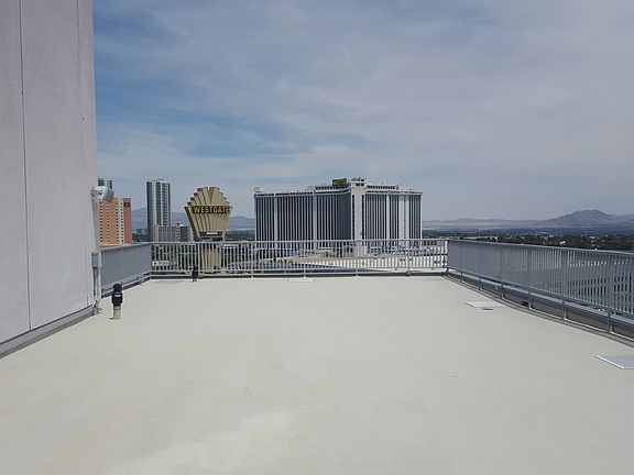private roof top patio