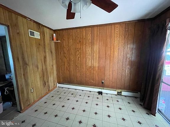 5th image of 3808 Danbury Ct