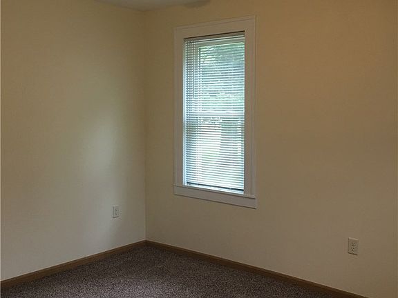3rd image of 1609 9th Street E #1