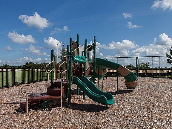 5th image of 4058 Green Orchard Ave