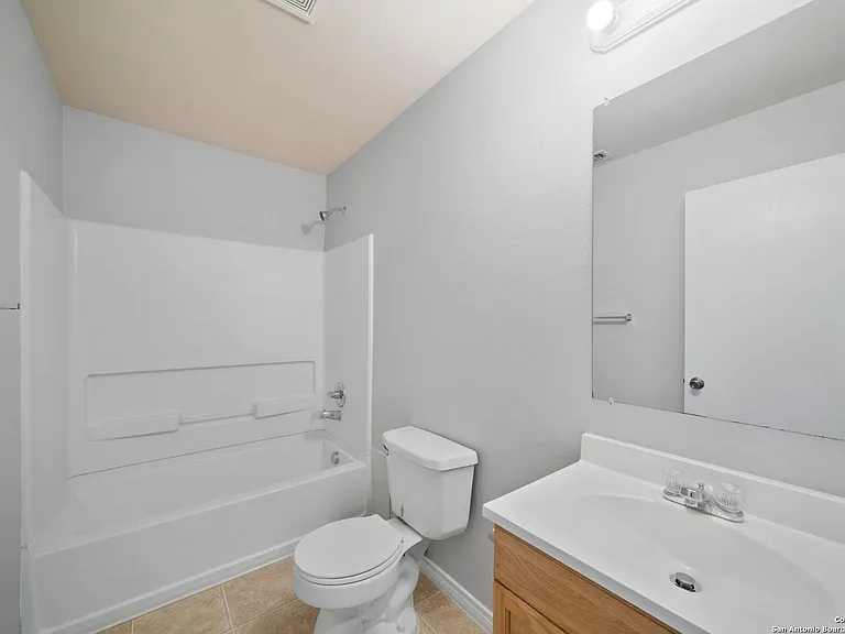 6410 Summit Oak #4 — Photo 13