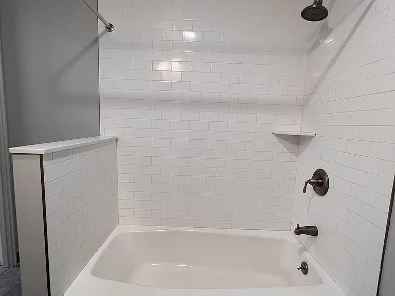 90 Northfield Ave — Photo 10