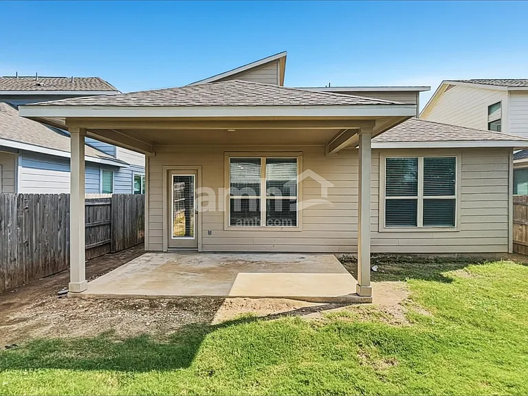 8010 Dampton Ln — Photo 18