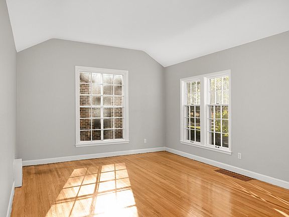 3rd image of 4111 Brunswick Ave S