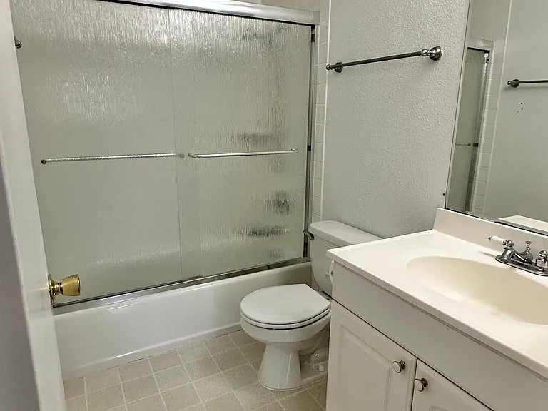 2nd bathroom