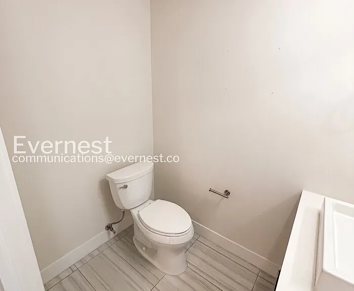 2649 17th St #5 — Photo 15