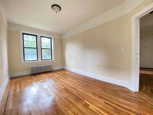 Rented by Queens Apartments Realty LLC | media 12