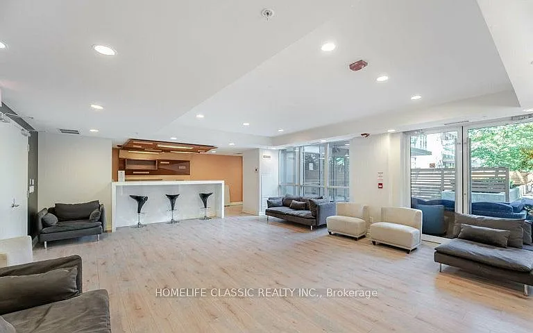 15 James Finlay Way #611 — Photo 25