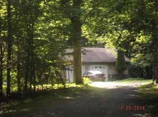 270 Halletts Rd, Mount Bethel, PA 18343