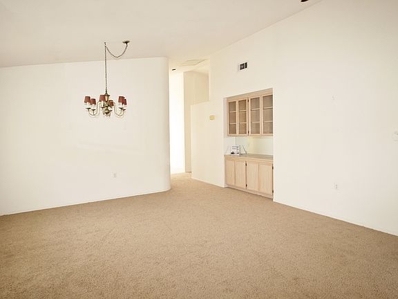 3rd image of 27847 Blaze Ln