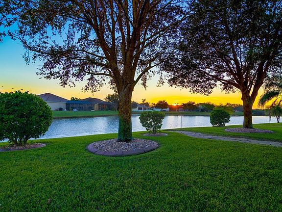 4th image of 4557 Four Lakes Dr