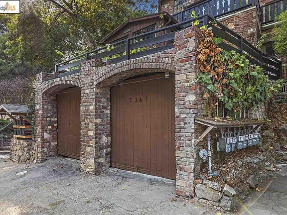 2nd image of 7361 Claremont Ave