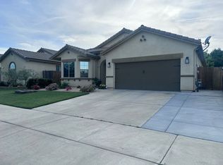 1725 N Silvervale St, Visalia, CA 93291