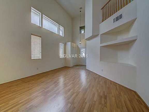 4th image of 3973 W Irvin Ave