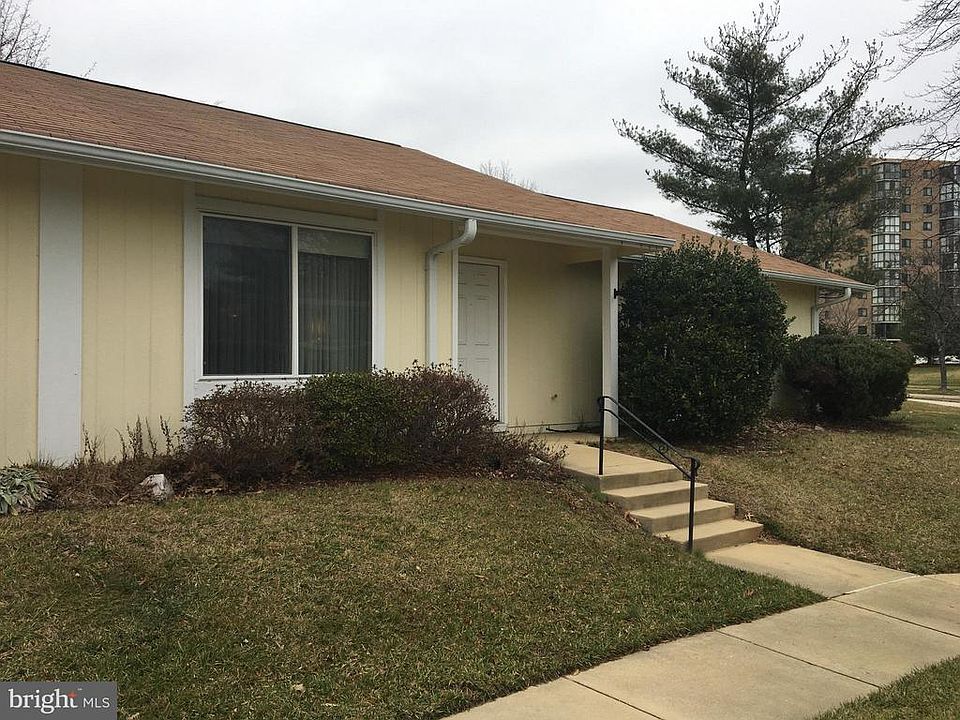 1st image of 3604 Berkenhead Ct #18-A