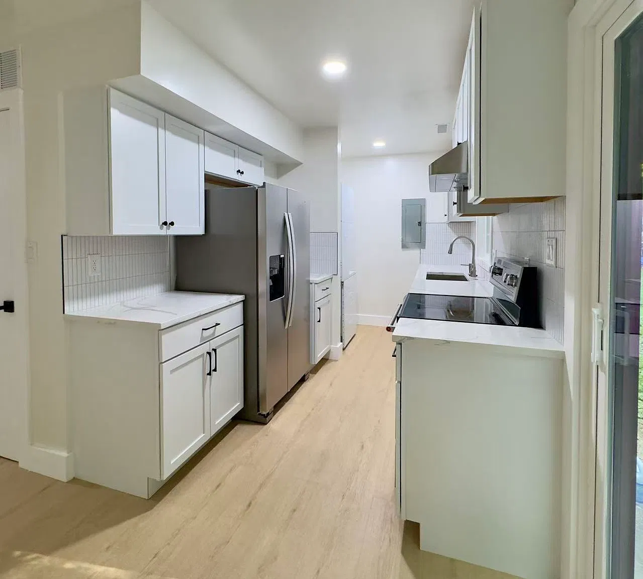 1190 Pine Haven Ct — Photo 1