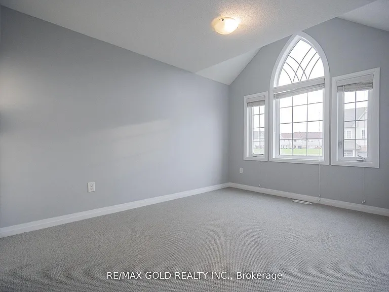 4064 Maitland St — Photo 23