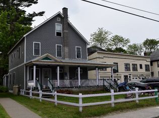 28 Woodruff St, Saranac Lake, NY 12983