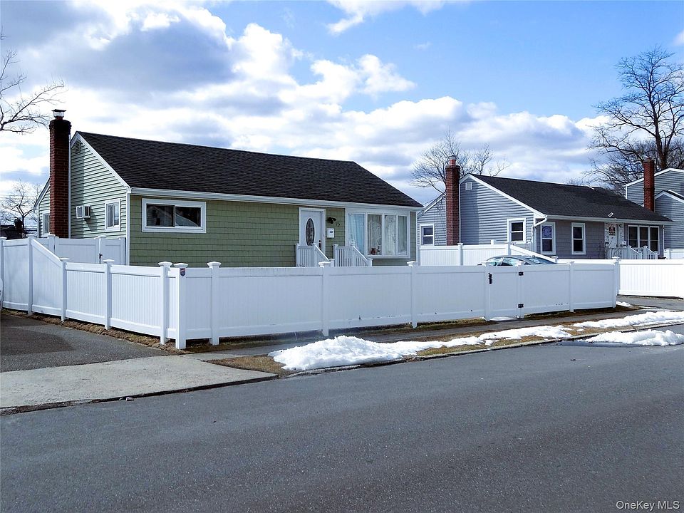 1st image of 15 Penndale Drive