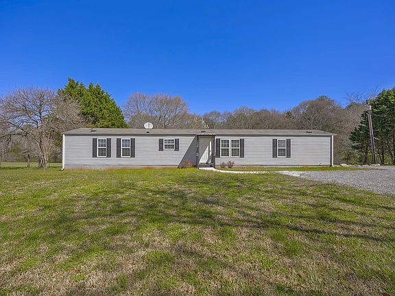 3rd image of 112 Donald Dr