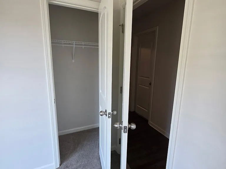 745 Park Ln — Photo 17