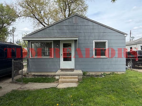 3809 Marmion Ave