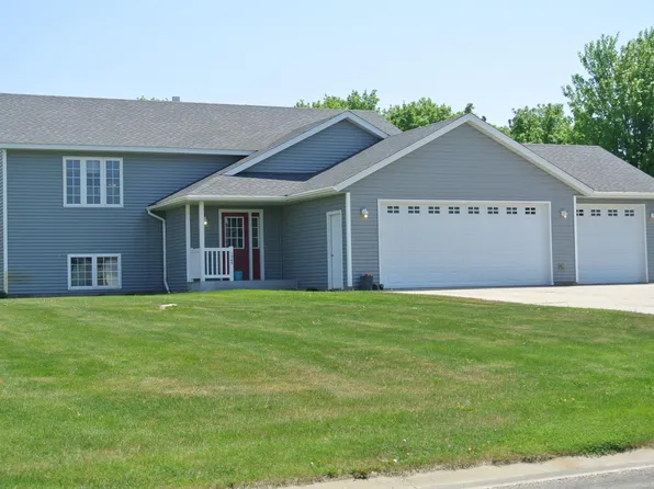 1345 Brittneys Pl SW, Alexandria, MN 56308