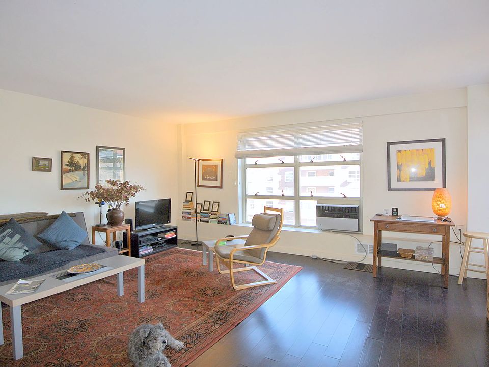 1st image of 100 Lasalle St #19E