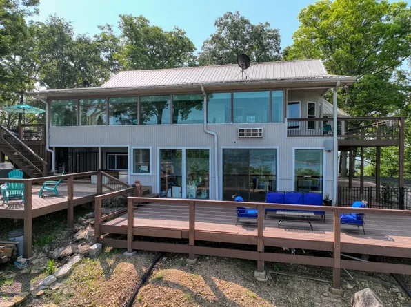 168 Cobblestone Ln, Eureka Springs, AR 72631