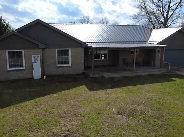 645 Parkeway Dr, Rockville, IN 47872