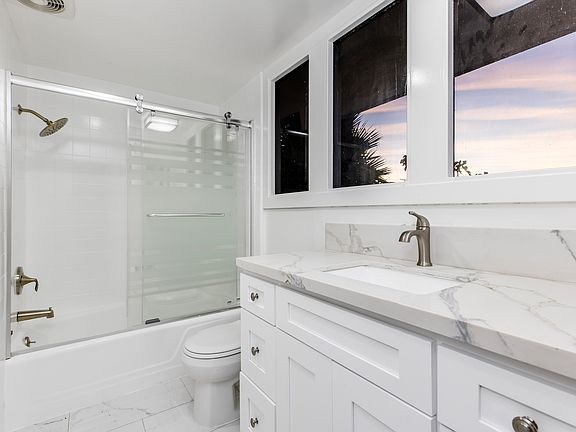 5th image of 418 S Palm Dr #11275788