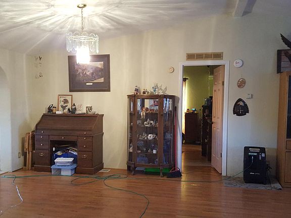 3rd image of 121 Bluebell Ct