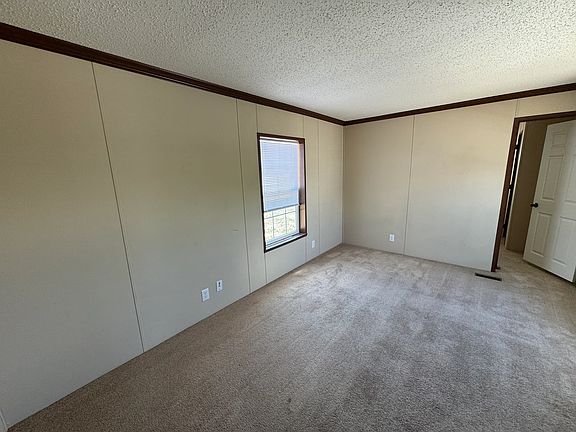 4th image of B10 Trailerville Ct