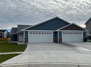 305 Post Oak Dr #A, Cedar Falls, IA 50613
