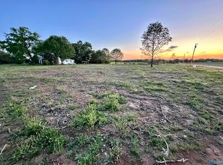 2 Short Cut Rd, Athens, AL 35614