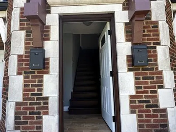 2206 E 7th St, Tulsa, OK 74104