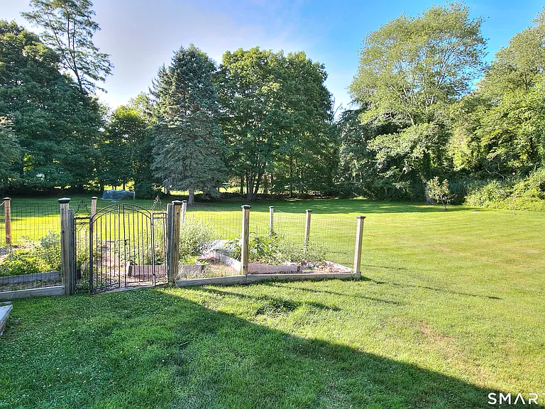 1170 Hillside Rd — Photo 23