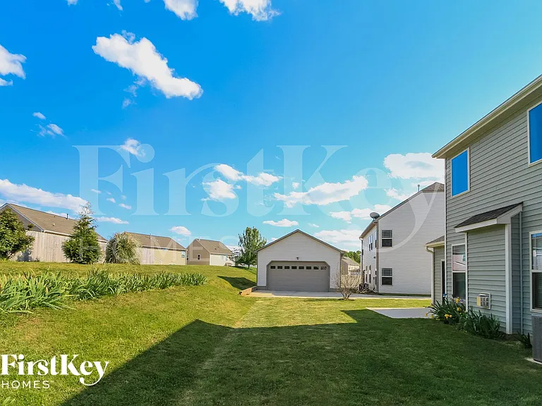 114 Rosemont Ln — Photo 14