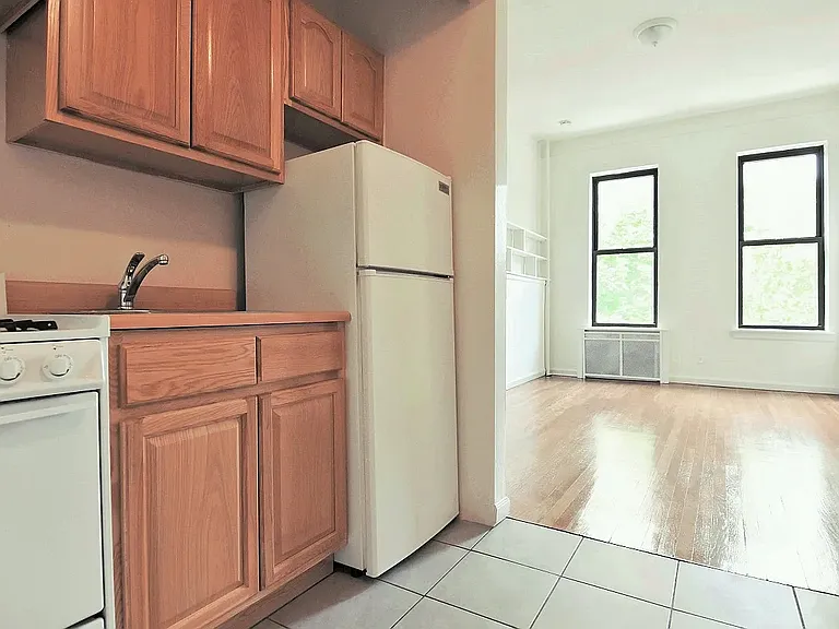 144 W 92nd St #3A — Photo 1