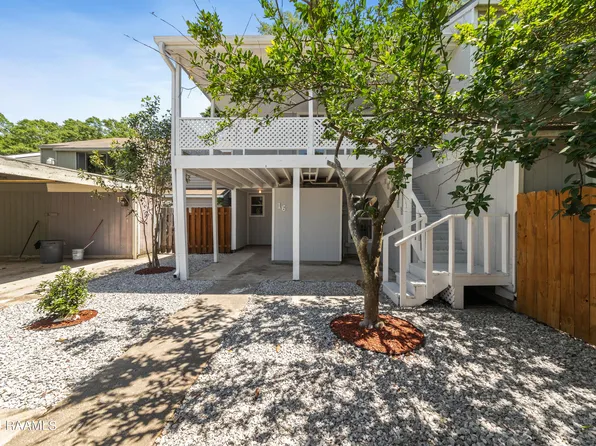 16 Larkspur Ln, Lafayette, LA 70507