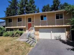 15618 NE 56th Way, Redmond, WA 98052