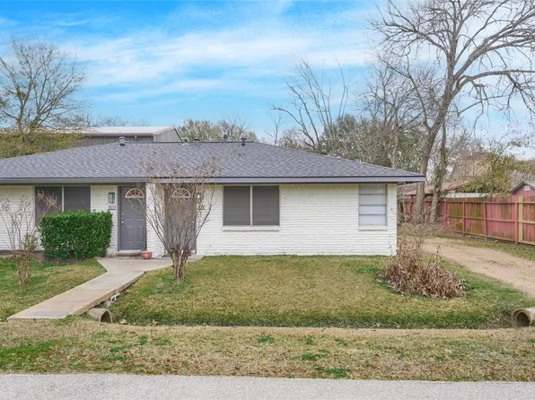 309 S Magnolia St, Tomball, TX 77375