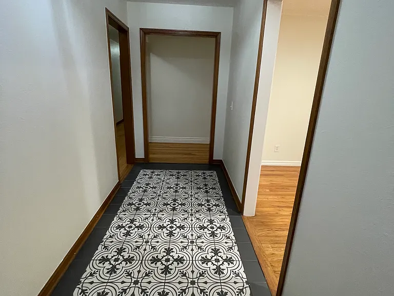 2221 W 4th Ave — Photo 42