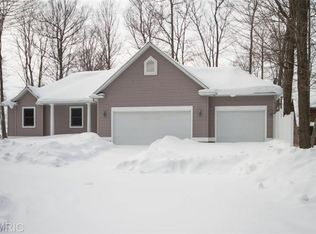 11479 N Loprete Dr, Manistee, MI 49660